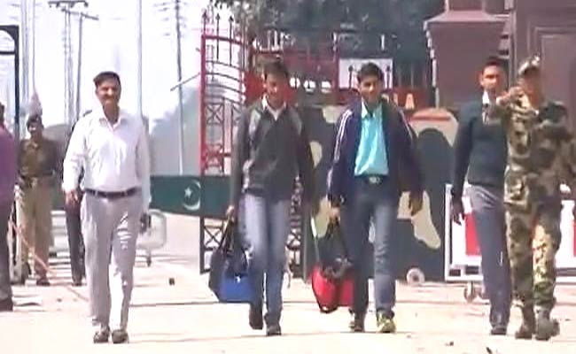 2 Teenagers From PoK, Arrested After Uri Attack, Handed Over To Pakistan