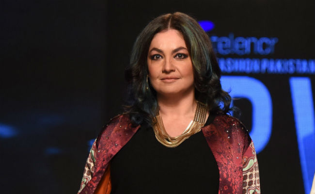 पूजा भट्ट शराब से उबरने के अपने अनुभवों पर लिखेंगी किताब