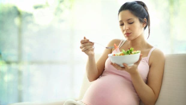 Mother's Folic Acid Level May Curb High Blood Pressure Risks in Kids