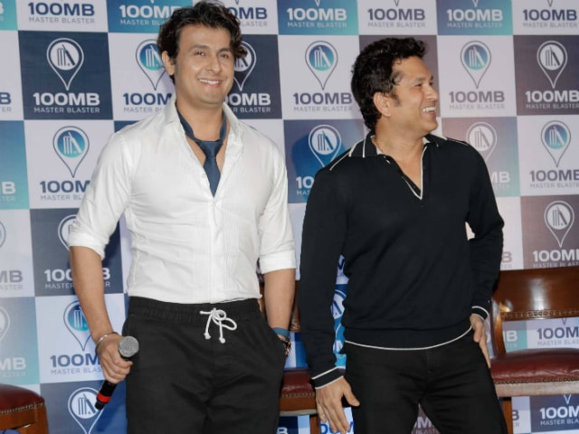 The Secret Behind Sonu Nigam And Sachin Tendulkar's Mysterious Picture