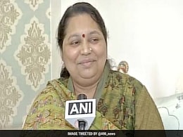 Mulayam Singh Yadav's Wife Sadhna Yadav Dies After Prolonged Illness Mulayam Singh Yadav's Wife Sadhna Yadav Dies After Prolonged Illness