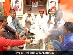 UP Election Results 2017: A <i>Havan</i> For Akhilesh Yadav Ahead Of Game-Changing Results