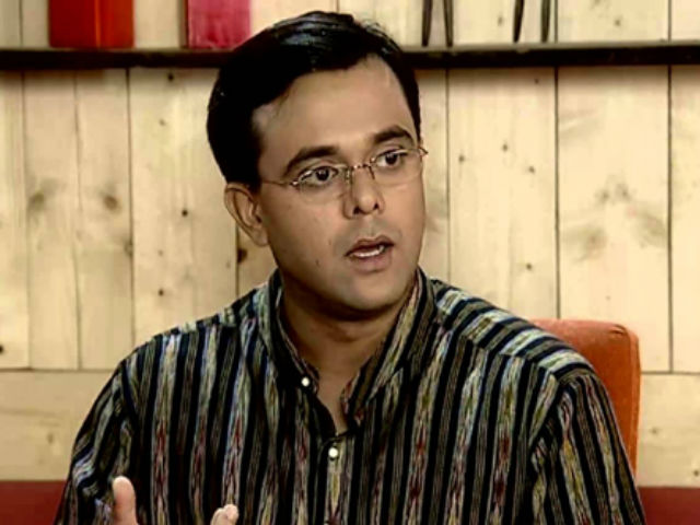 <i>Sarabhai vs Sarabhai</i>: Sumeet Raghavan Says Characters In The Show Are 'Extremely Real'