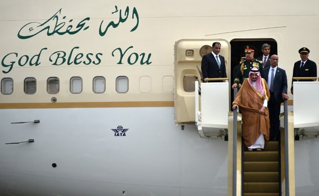 Saudi King's Royal Landing In Indonesia: Uses Escalator To Get Off Plane
