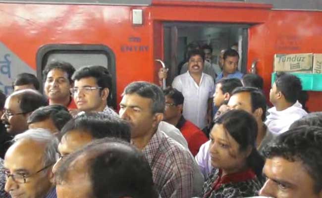 Rajdhani Passengers Protest Over Food. Thanks, Says Minister Babul Supriyo