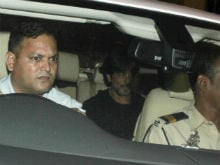 Shah Rukh Khan's Car Injures Photographer, Actor Rushes Him To Hospital