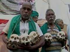 In The Heart of Delhi, A Protest With 12 Skulls