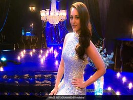 नच बलिए: सोनाक्षी सिन्हा की मां हैं टीवी एक्ट्रेस दिव्यांका त्रिपाठी की 'बड़ी फैन' नच बलिए: सोनाक्षी सिन्हा की मां हैं टीवी एक्ट्रेस दिव्यांका त्रिपाठी की 'बड़ी फैन'