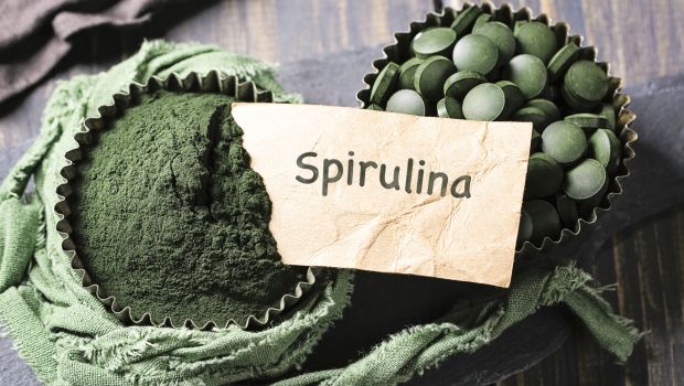 This Superfood Supplement Is Actually Great For Your Hair Spirulina  Mane  by Mane Addicts