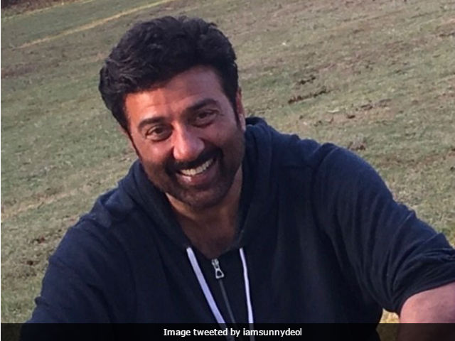 Sunny Deol Shoots For His Son Karan's Debut Film In Manali