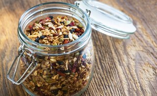 Trail Mix: Basic Guide to Making Your Own Health Mix