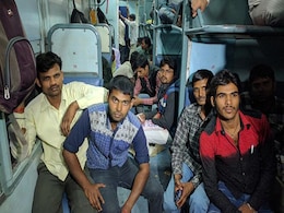 UP Election 2017: On Train From Mumbai, Young Men Who Didn't Find Jobs In State Return To Vote UP Election 2017: On Train From Mumbai, Young Men Who Didn't Find Jobs In State Return To Vote