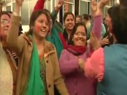 उत्तराखंड में सीएम पद की दौड़ शामिल हैं तीन नाम : बीजेपी सूत्र उत्तराखंड में सीएम पद की दौड़ शामिल हैं तीन नाम : बीजेपी सूत्र