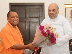 यूपी के मुख्यमंत्री योगी आदित्यनाथ ने दिल्ली में गृह मंत्री अमित शाह से की मुलाकात