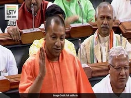 योगी आदित्यनाथ ने कसा तंज - अखिलेश से तो एक साल बड़ा हूं लेकिन राहुल गांधी से छोटा हूं योगी आदित्यनाथ ने कसा तंज - अखिलेश से तो एक साल बड़ा हूं लेकिन राहुल गांधी से छोटा हूं