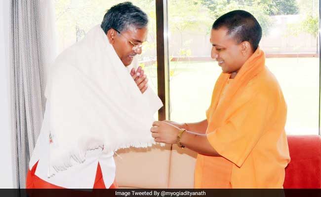 Yogi Adityanath, TS Rawat Agree To Resolve Pending Issues Between Uttar Pradesh, Uttarakhand