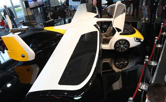 This Is What Flying Car, Cost $1 Million, Looks Like. Delivery By 2020