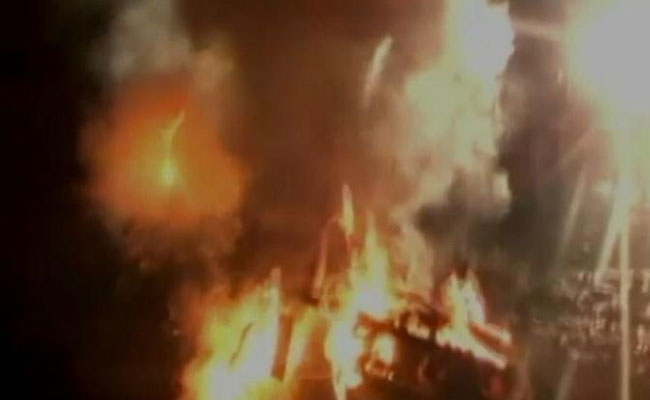 आगरा के थानों में हिंसा और तोड़फोड़, 4 गिरफ्तार, नेता बोले- अब योगी राज में 'जंगलराज' की शुरुआत