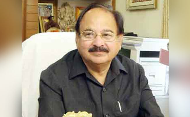 Big Delhi Congress Wicket Wobbles, Former Minister AK Walia Offers to Resign Ahead Of Civic Polls