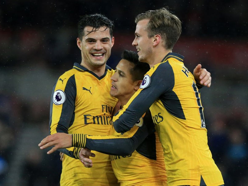 Premier League: Alexis Sanchez, Mesut Ozil Strike To End Arsenal Away Woes