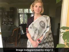 'Borders Are For Sarees'. American Woman's Anti-Trump Protest With Sarees