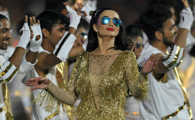 आईपीएल 10: ओपनिंग सेरेमनी में डांस के लिए एमी जैक्सन को जमकर कोसा ट्विटर ने