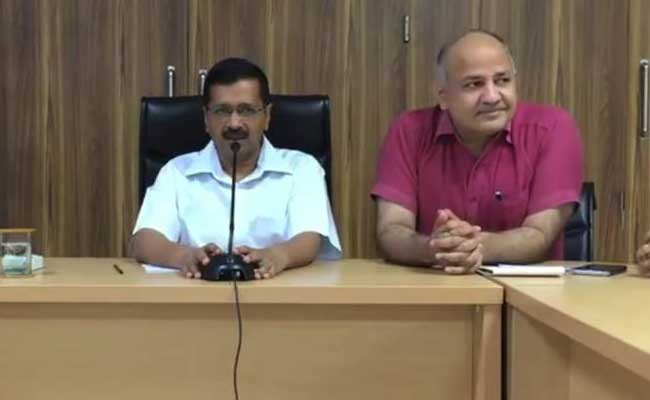 MCD Election 2017 : अरविंद केजरीवाल को डर, कहीं टूट न जाएं उनकी पार्टी के पार्षद, दिलवाई शपथ