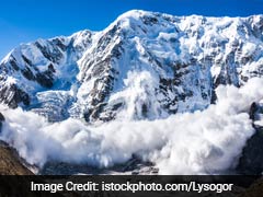 उत्तराखंड: हिमस्खलन प्रभावित उत्तराखंड के शिखर से 14 पर्वतारोहियों को बचाया गया