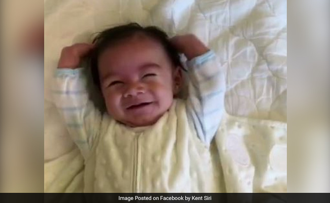 Baby Throwing His Hands Up In Air To Pop Music Is An Internet Sensation