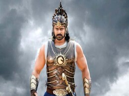 'बाहुबली' को हिन्दी में इस 'सुपरस्टार' ने दी है अपनी आवाज़... 'बाहुबली' को हिन्दी में इस 'सुपरस्टार' ने दी है अपनी आवाज़...