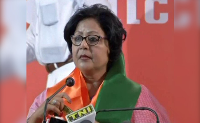 After Roasting Rahul Gandhi, Congress' Barkha Shukla Singh Joins BJP