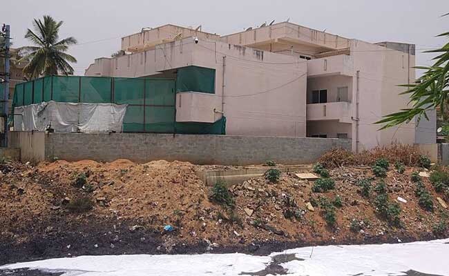 बेंगलुरु: बेलंदूर झील के आसपास CCTV कैमरे, कूड़ा डालते पकड़े गए तो देना होगा 5 लाख का जुर्माना बेंगलुरु: बेलंदूर झील के आसपास CCTV कैमरे, कूड़ा डालते पकड़े गए तो देना होगा 5 लाख का जुर्माना