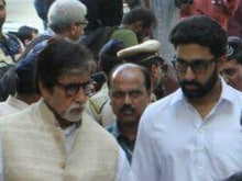 Vinod Khanna's Funeral Attended By Amitabh Bachchan, Rishi Kapoor