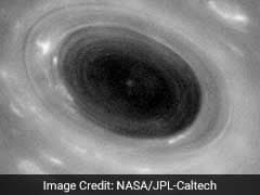 Cassini Spacecraft Dives Through Saturn's Rings Sucessfully