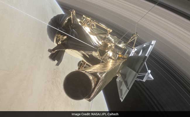 Cassini Spacecraft's First Dive Between Saturn And Its Rings Successful