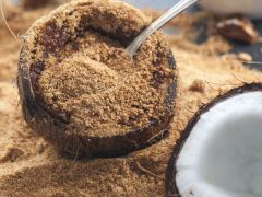 Coconut Sugar Vs Sugar: क्या है कोकोनट शुगर? कैसे बनती है ये और क्या ये साधारण चीनी के मुकाबले सेहत के लिए बेहतर विकल्प है