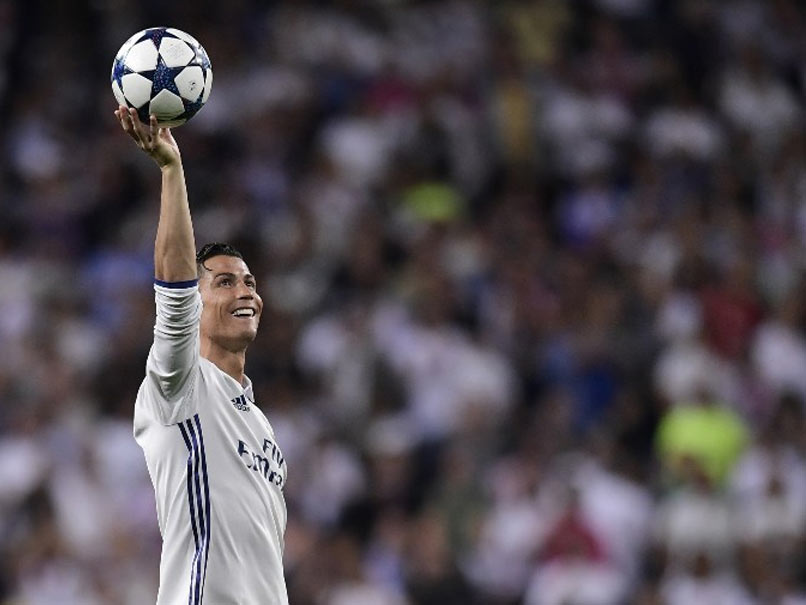 Hattrick Hero Cristiano Ronaldo First To 100 Champions League Goals