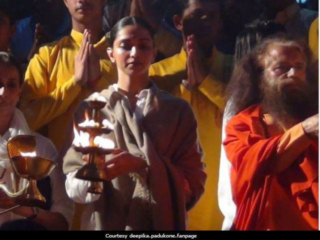 Deepika Padukone Performs Ganga <I>Aarti</i> In Rishikesh, Pics Go Viral