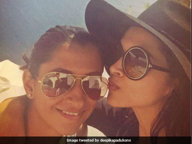 Deepika Padukone And Sister Anisha As Little Girls In Adorable Pic