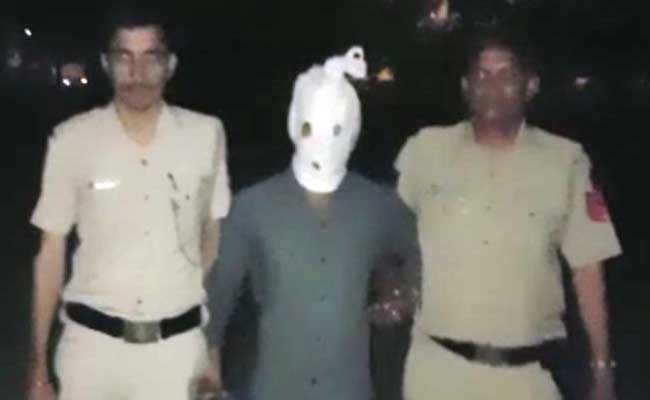 दिल्ली : पकड़ा गया महिला पत्रकार पर जानलेवा हमले का आरोपी