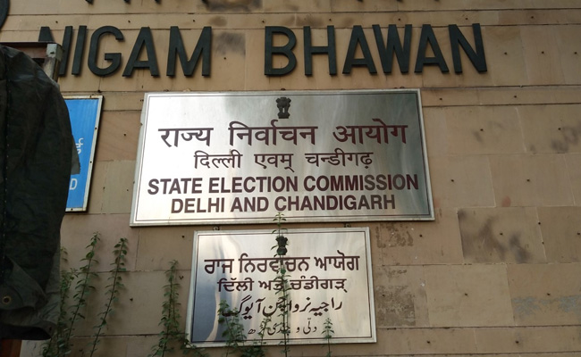 दिल्ली चुनाव आयोग ने नगर निगम चुनावों की तैयारियों पर लगाई रोक