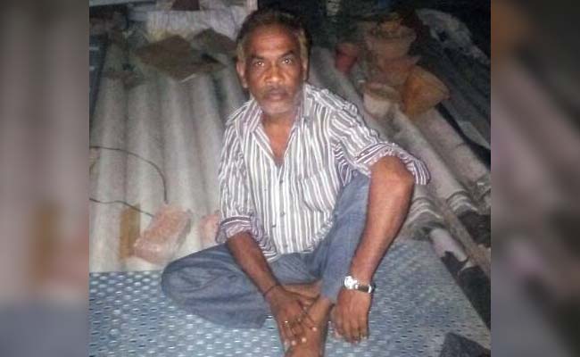 छेड़खानी के आरोपी ने जेल से आने के बाद पीड़ित लड़की के पिता को 24 बार चाकू घोंपा