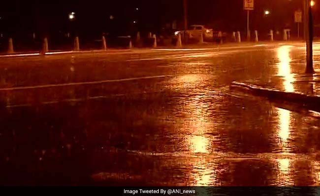 Rain And Thunderstorms Bring Down Temperature In Delhi