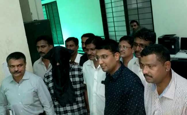 ठाणे के फर्जी कॉल सेंटर मामले का फरार मास्टर माइंड सागर ठक्कर उर्फ शैगी गिरफ्तार