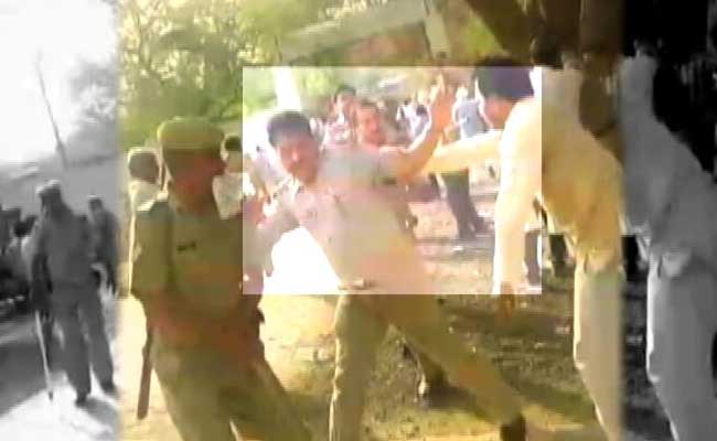 Within Hours, Mob Violence At 2 Police Stations, One In Agra