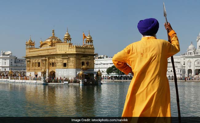 Sikh-Americans Propose To Entitle Women To Sing At Golden Temple