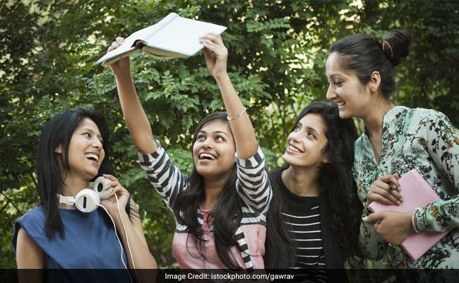 JEE Advanced 2026: Women's Qualification Rate Highest In Six Years, Above 10,000 Qualify
