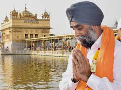 Canada Defence Minister Harjit Sajjan Pays Obeisance At Golden Temple