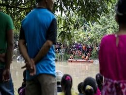 At Least 11 Dead In Indonesian Boat Accidents At Least 11 Dead In Indonesian Boat Accidents