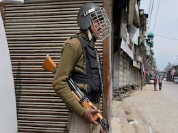लश्कर-ए-तैयबा के 5 आतंकी धरे गए, कुलगाम में टेरर मॉड्यूल का भंडाफोड़ लश्कर-ए-तैयबा के 5 आतंकी धरे गए, कुलगाम में टेरर मॉड्यूल का भंडाफोड़